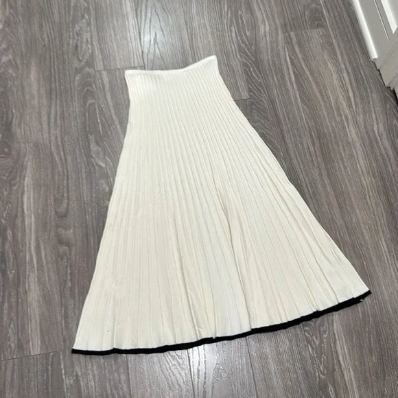 Meshki Jolene Contrast Rib Knit Midi Skirt + Button Up Knit Top - White (XS)